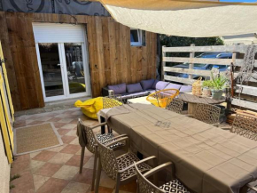 JoePolly surf House